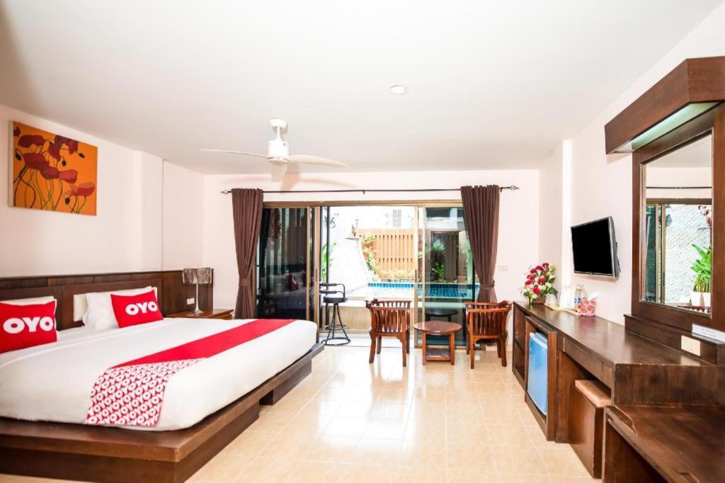Oyo 343 Wanna Marine Hotel Patong Exterior photo