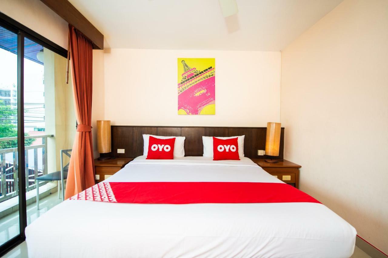 Oyo 343 Wanna Marine Hotel Patong Exterior photo